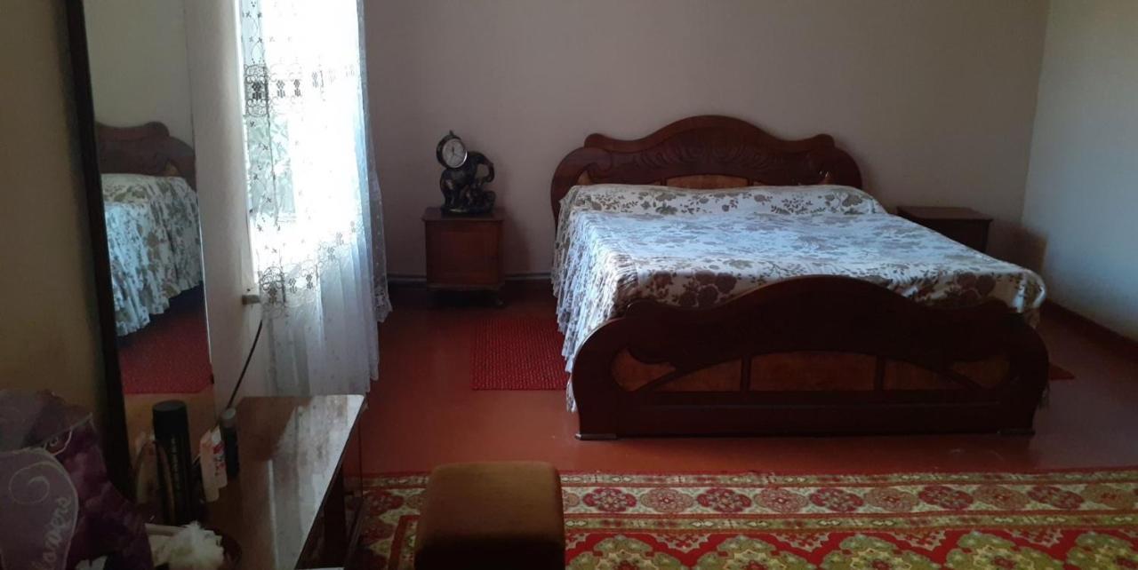 Guest House Otilia Guiumri Exterior foto